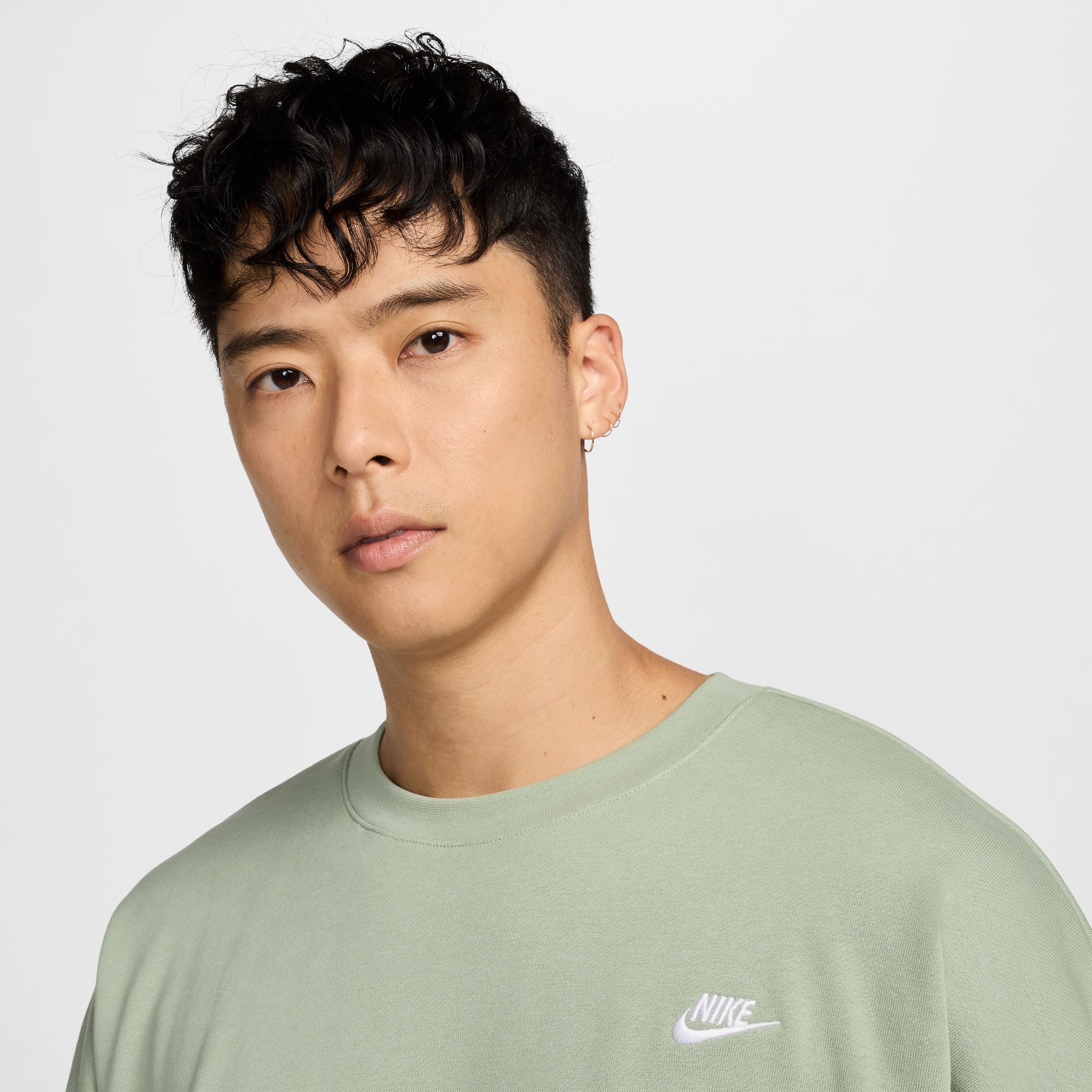 나이키 클럽 플리스 크루