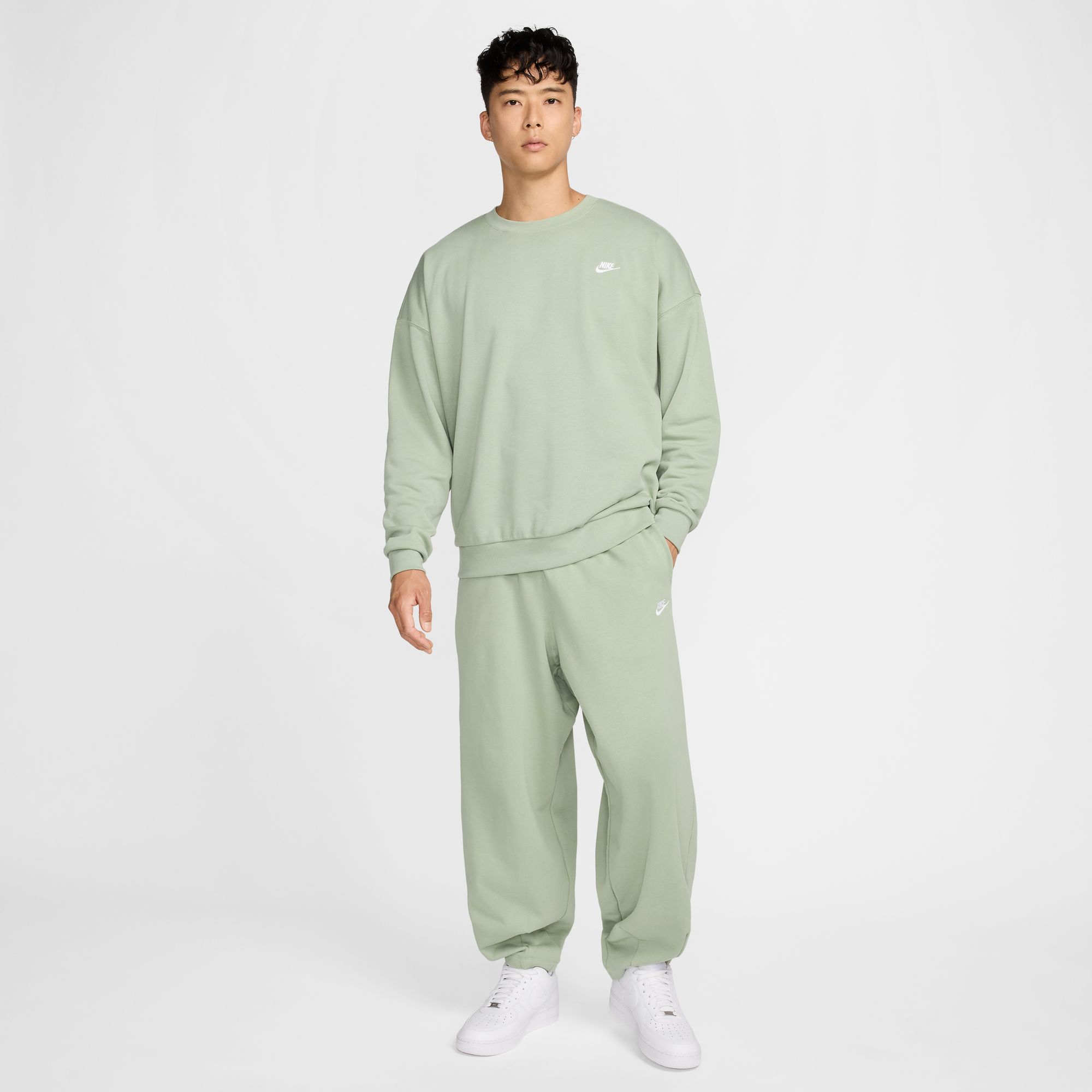 나이키 클럽 플리스 크루
